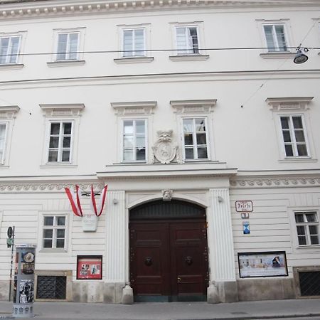 Datri Petite Suite 6 Vienna Exterior photo